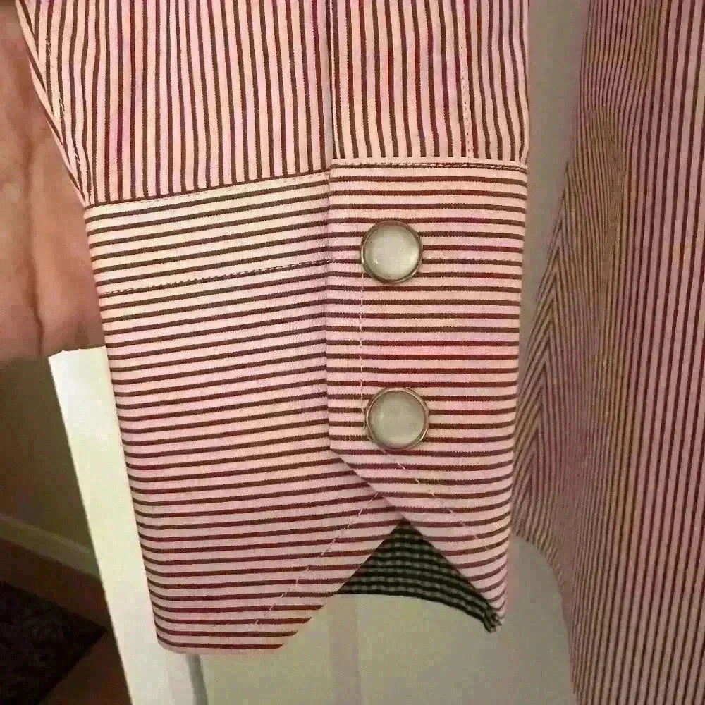 Pre-Owned Cynthia Munro Pink Pinstripe Hadfield Cuff Shirt -Pearlized buttons - Picture 4 of 8